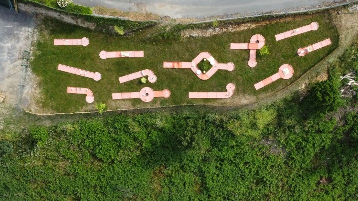12 Hoyos Únicos